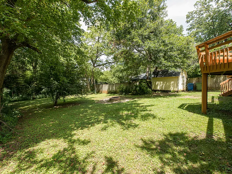 765 Woodland Ave SE — Photo 59