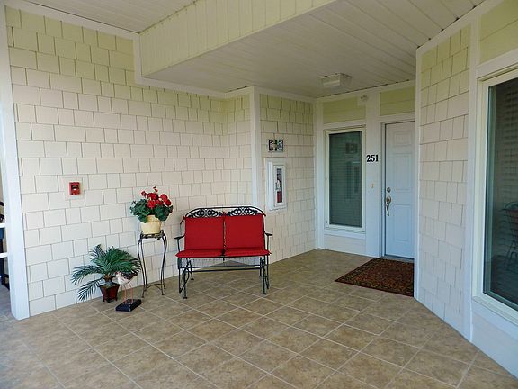 4th image of 915 Shoreline Dr W Unit 251