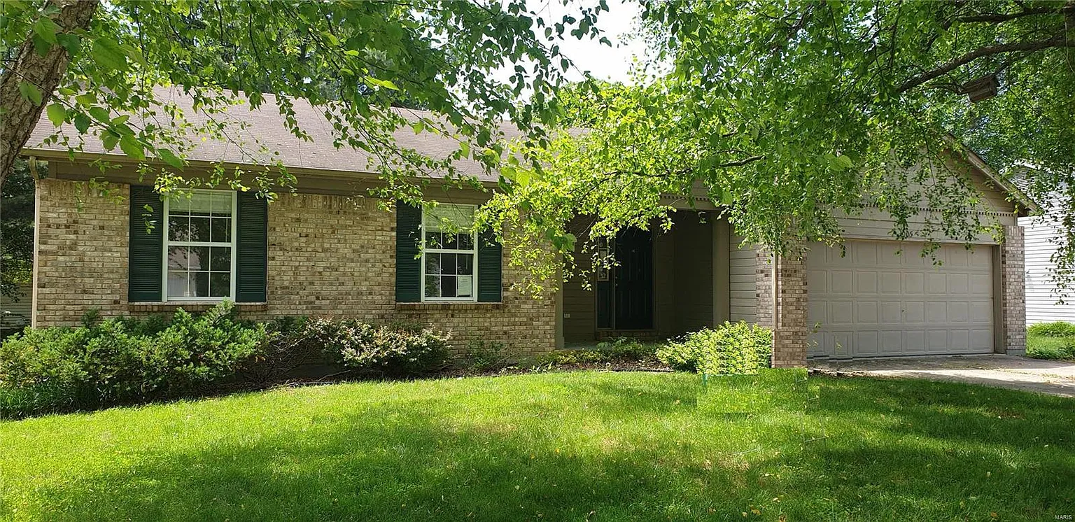 1005 Hunter Ln photo 1