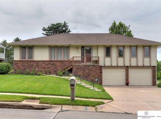 15023 Arbor St, Omaha, NE 68144