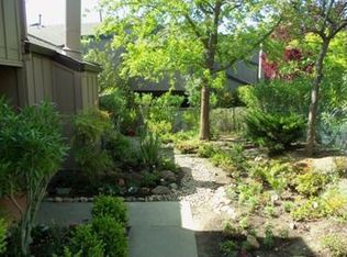 7 Velasco Ct, Novato, CA 94949