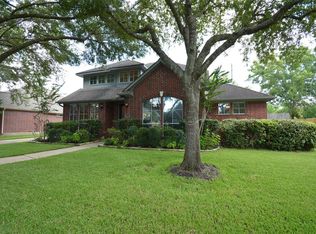 2227 Cypress Run Dr, Sugar Land, TX 77478