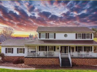 19 Misty Meadows Ln, Uniontown, PA 15401