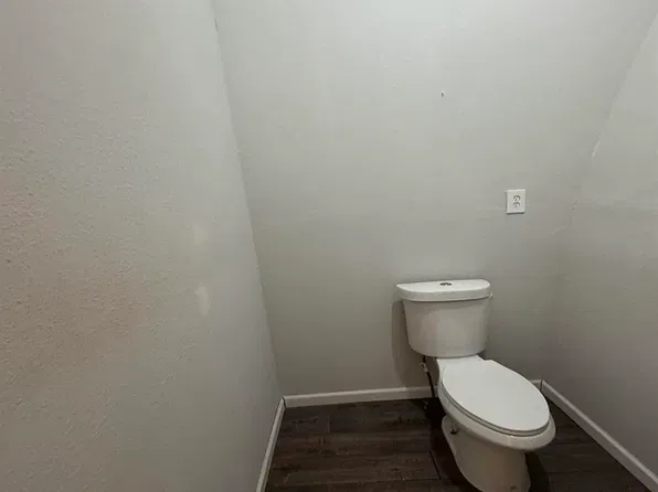 1360 Gull Rd, Fairbanks, AK 99712