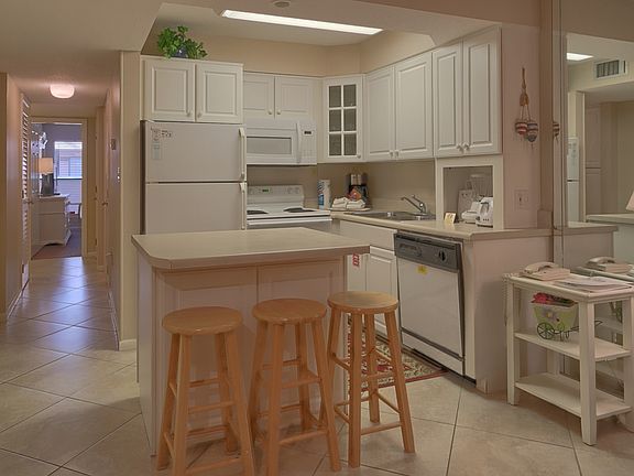 2nd image of 500 Gulf Shore Dr Unit 607A