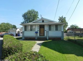18526 Glenfield Rd, Cleveland, OH 44119
