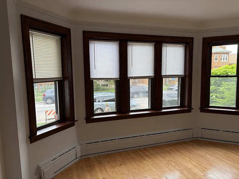 1835 Home Ave #1 — Photo 2