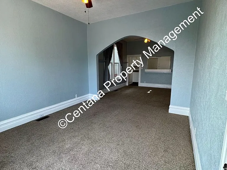 917 W Woolman St — Photo 21