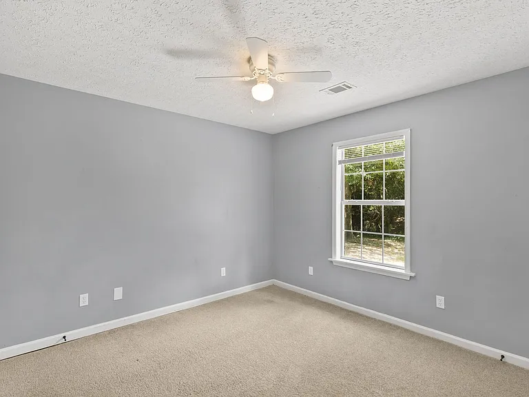 721 Ethan Ln — Photo 18