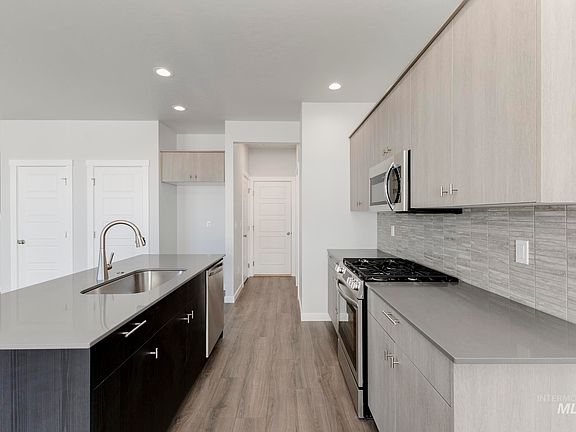 5th image of 4939 S Amorita Ave