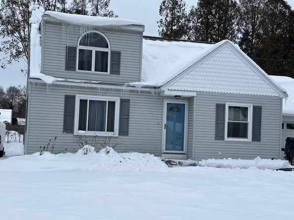 103 Rockland Dr, North Syracuse, NY 13212