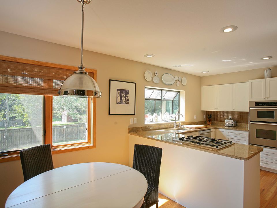 2nd image of 3841 26th St