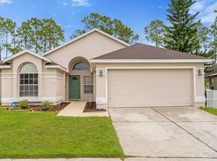 818 Oxford Dr, Davenport, FL 33897