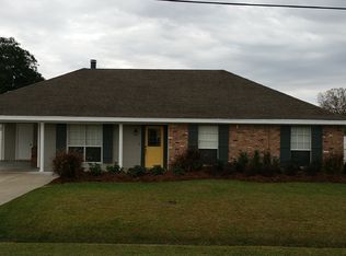 1203 Lee Dr, Thibodaux, LA 70301