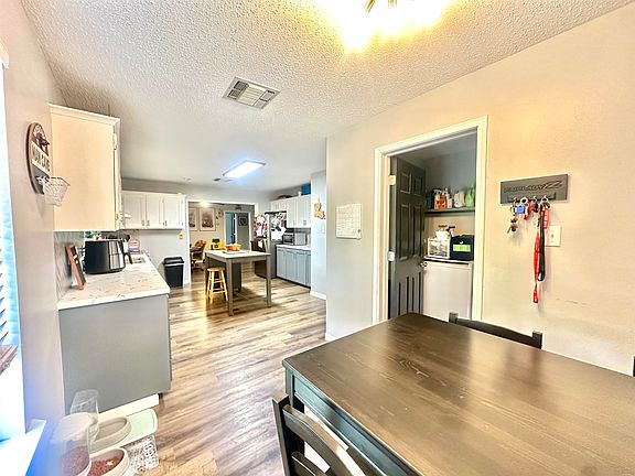 4th image of 160 Rodriguez Dr