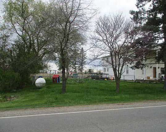 4th image of 1558 Galbraith Line Rd