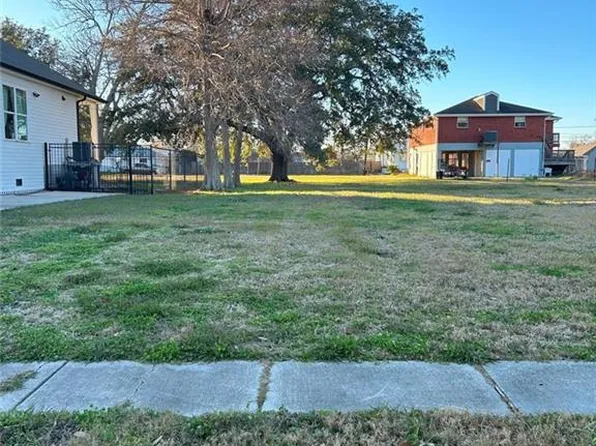 1704 Aycock St, Arabi, LA 70032