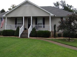 1672 Farmington Dr, Cookeville, TN 38501