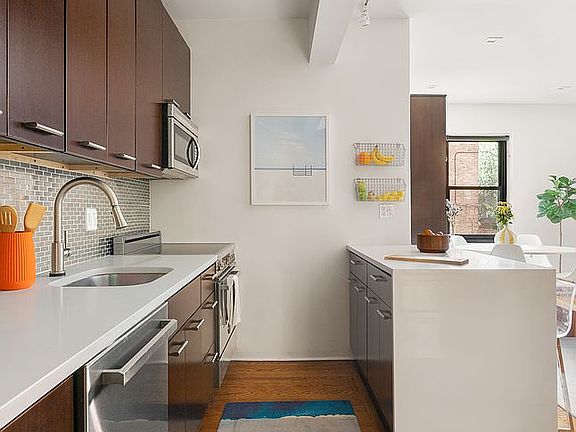 4th image of 230 Park Pl APT 2K