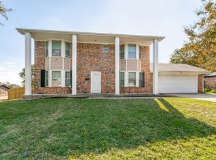 7358 Green Acres Dr, Fort Worth, TX 76112