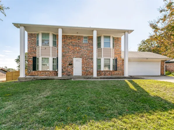 7358 Green Acres Dr, Fort Worth, TX 76112