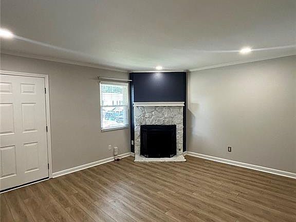 2nd image of 1453 Springleaf Cir SE
