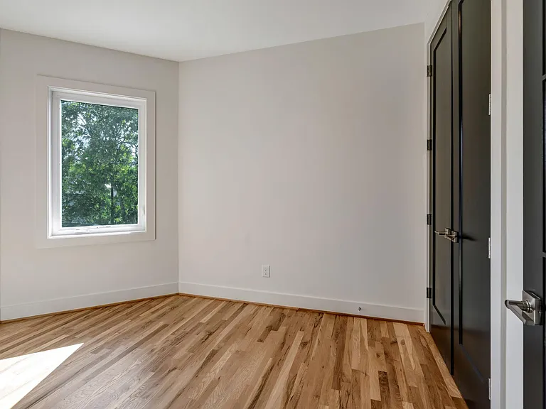 1806A Neal Ter — Photo 11