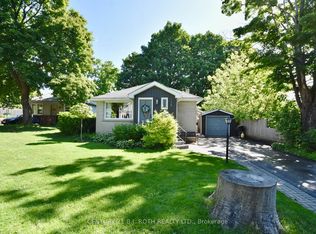 115 Duckworth St, Barrie, ON L4M3V9