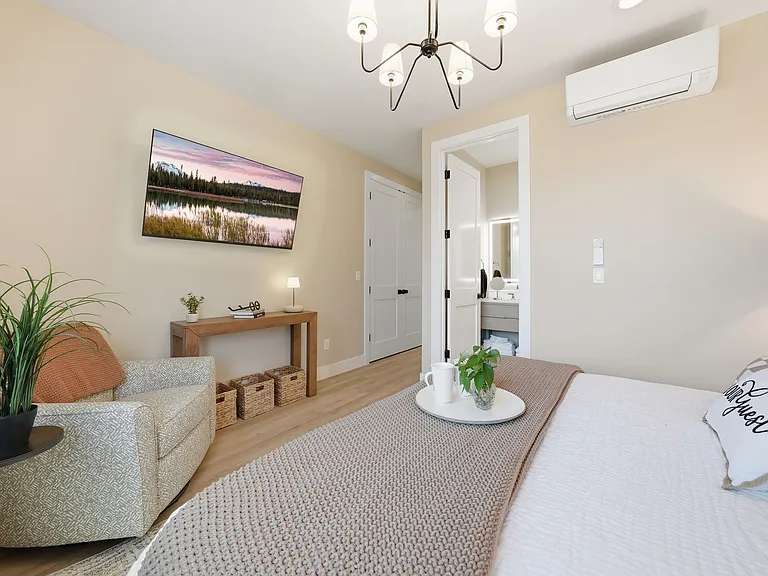 330 NE Quimby Ave #2 — Photo 21