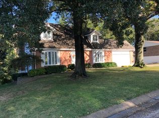 19 Oxford Dr, Washington, MO 63090
