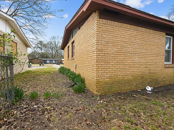 4th image of 1574 Gowan Dr