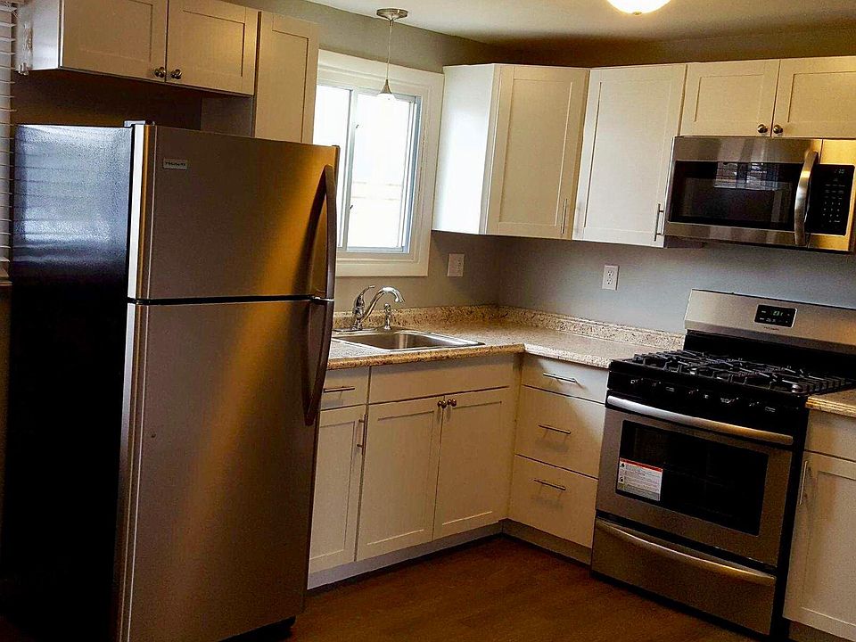 1st image of 214 Joseph Dr
