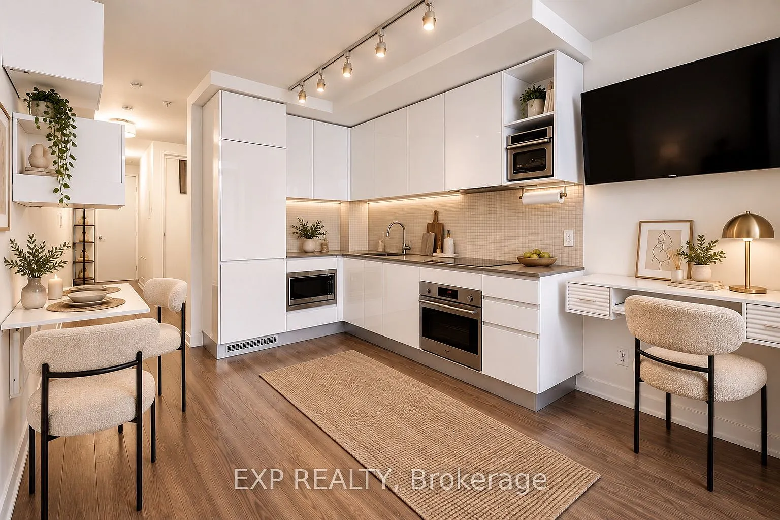 377 Madison Ave — Photo 4