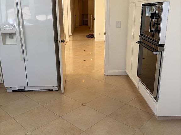 5th image of 3279 Mount Diablo Ct APT 17