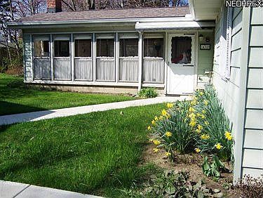 5th image of 1470 Chapman Ave