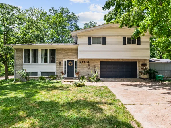 9845 Pebblestone Dr, Saint Louis, MO 63126