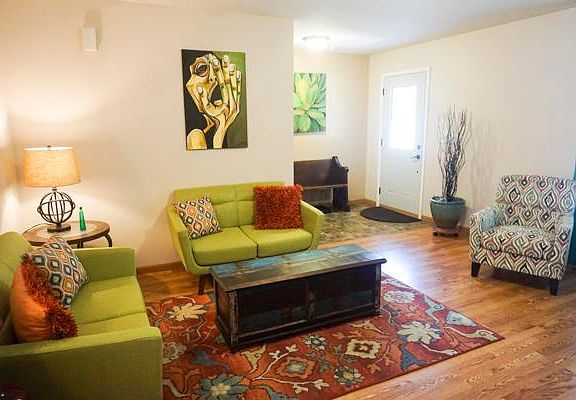 5th image of 8625 Clover Glade Dr