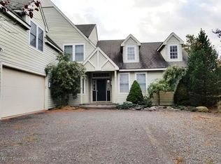 614 Pinecrest Dr, Pocono Pines, PA 18350