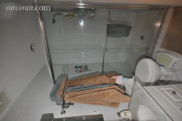 Rented by Corcoran | media 27