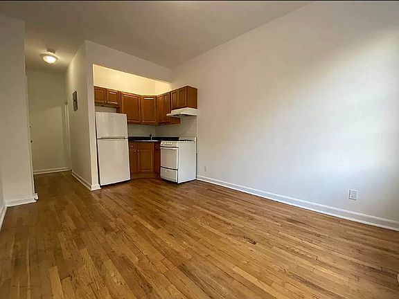 2nd image of 319 W 22nd St APT 3D