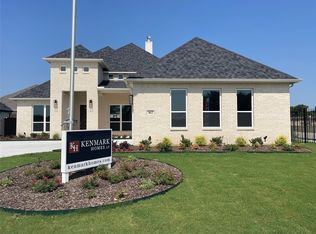 462 Creekside Dr, Haslet, TX 76052