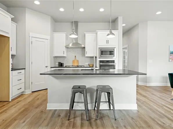 21564 E 59th Drive, Aurora, CO 80019