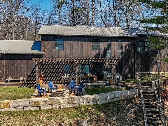 2nd image of 8688 N Ridge Drive