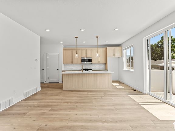 5th image of 286 E Legacy Trail Ln S #3