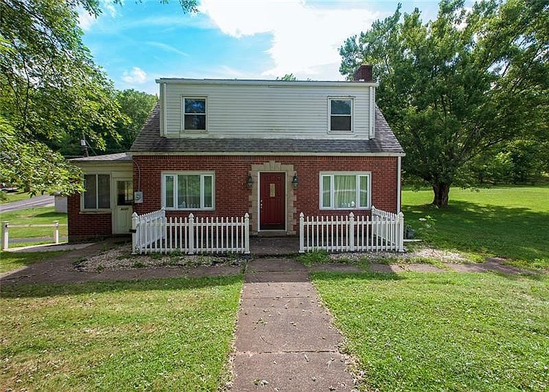 Charming brick home with a huge 1.50 acre lot located in a country setting in the heart of Westmoreland County.