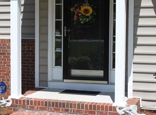 101 Culbertson Ct, Greenwood, SC 29649