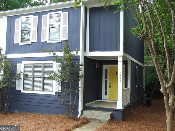 1023 Falling Water Dr SE, Smyrna, GA 30080