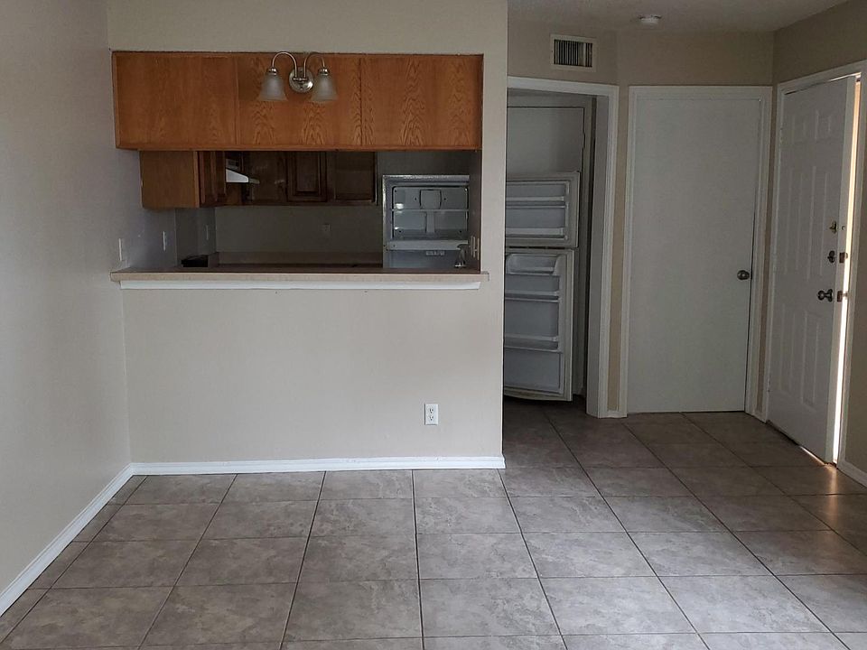 1st image of 801 N 27th St #11