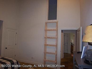 5th image of 81 Willow Dr
