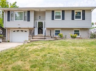 38 Ridge Lane Dr, Decatur, IL 62521